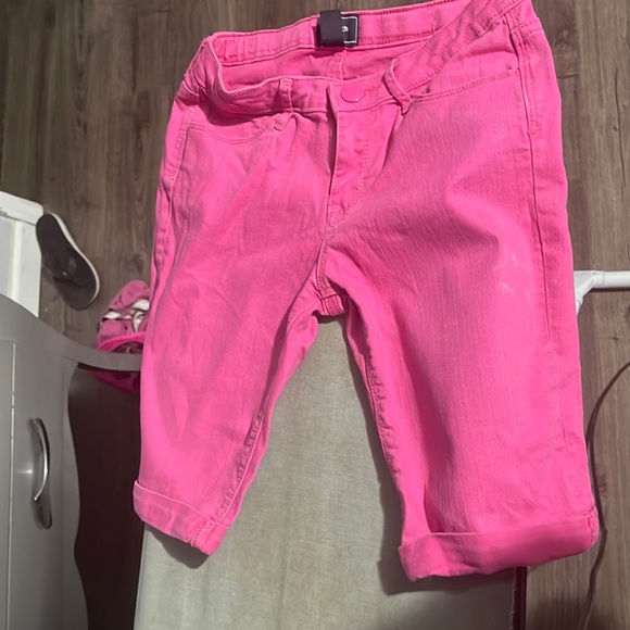 I’m selling Gapkids shorts. They are a size 14 and the color is pink - Picture 1 of 1